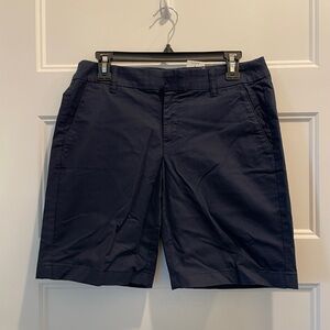Size 6 J Crew 9” shorts. New with tags. Navy.